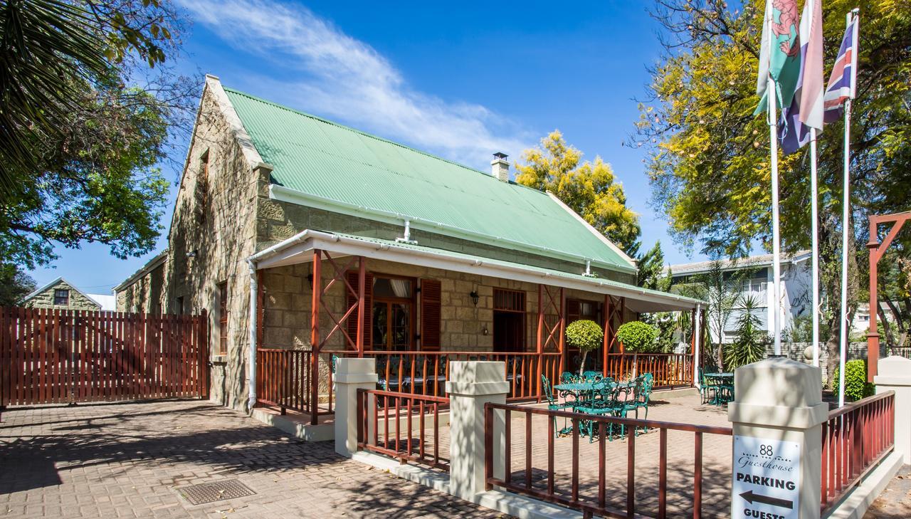 88 Baron Van Reede Guesthouse Oudtshoorn Exterior foto