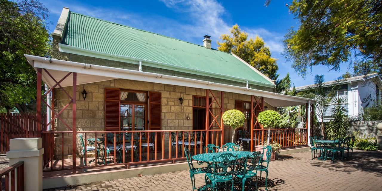 88 Baron Van Reede Guesthouse Oudtshoorn Exterior foto